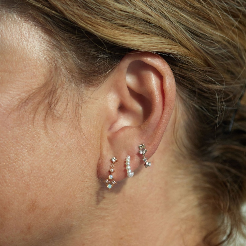 Baby Pearl Hoop (single)